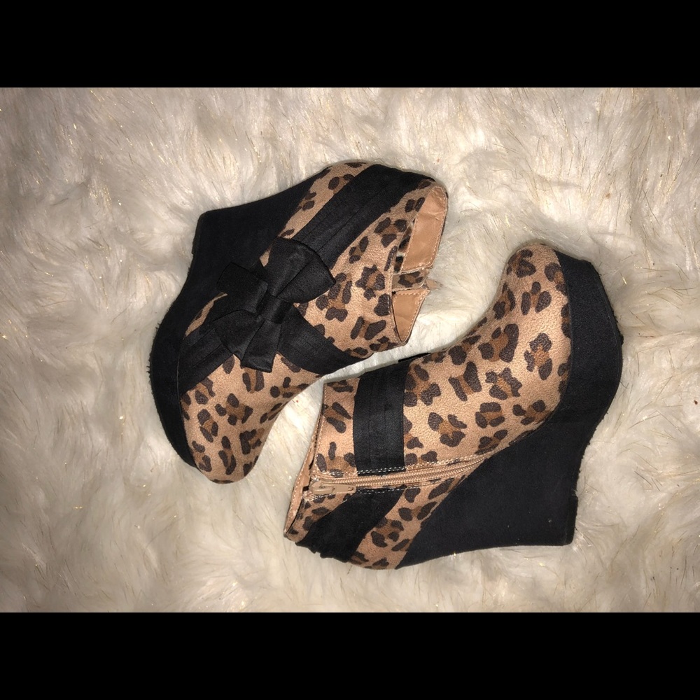 Heels - Picture 2 of 4